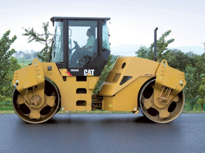 Катерпиллер каток асфальтный