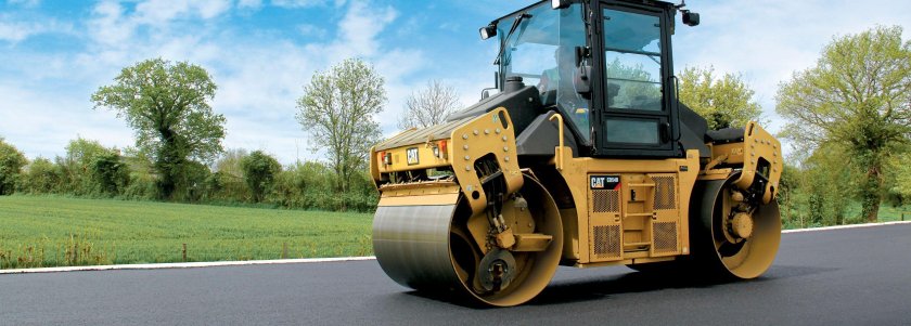 Каток Катерпиллер cb7