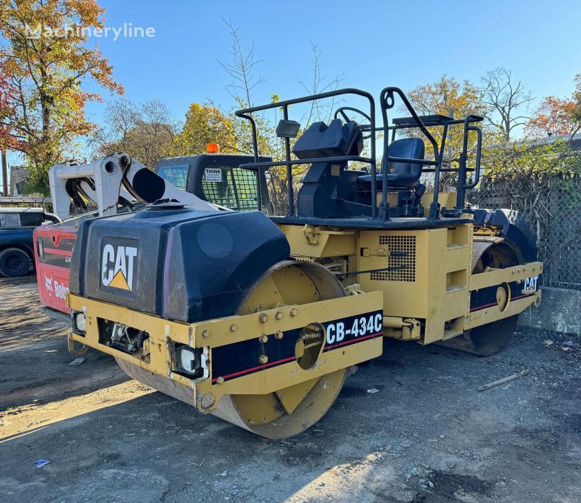 Асфальтовый каток