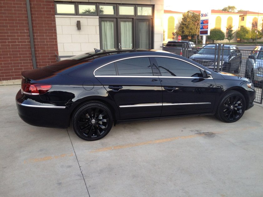 Фольксваген Пассат СС черный