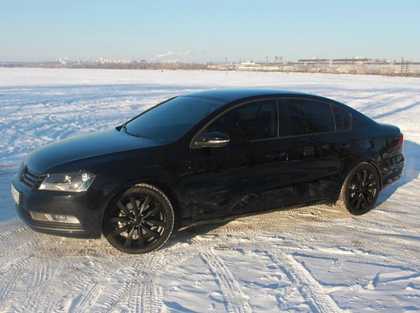 Фольксваген Пассат б7 черный
