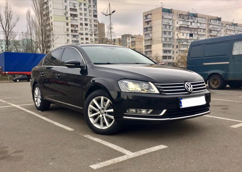Фольксваген Пассат черный