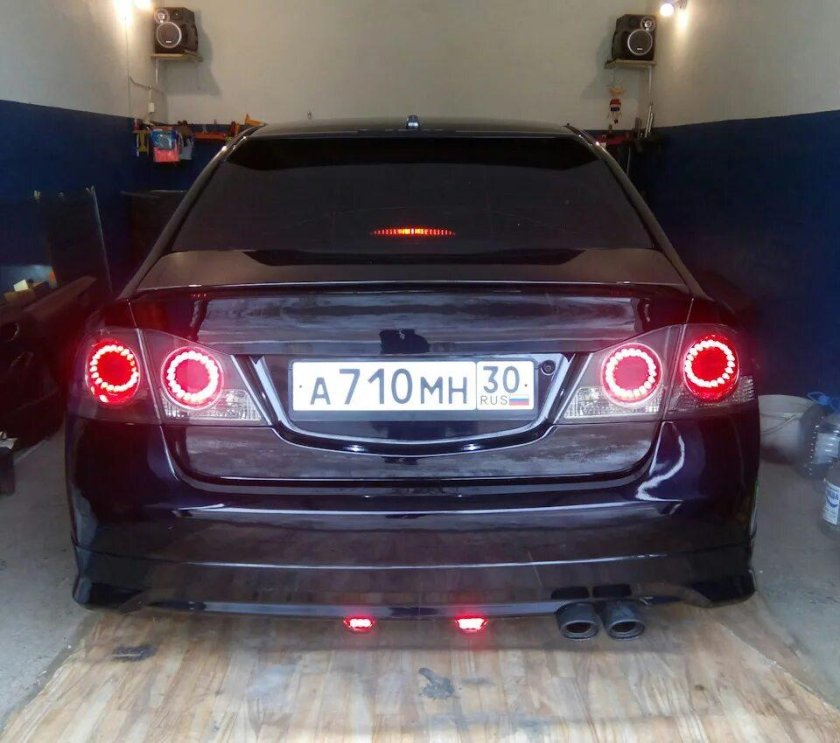 Диодные задние фонари Хонда Цивик 4д