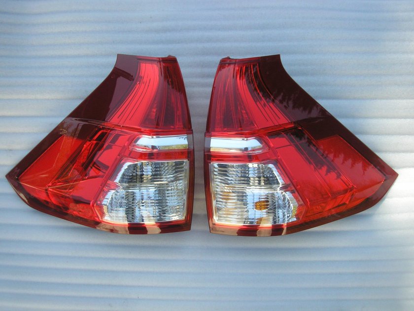 Задние фонари Honda CRV 4