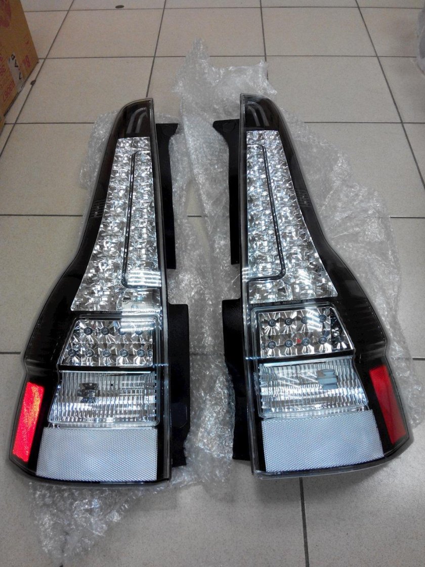 Светодиодные задние фонари Хонда СРВ рд1