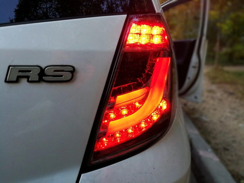 Диодные фонари Хонда фит