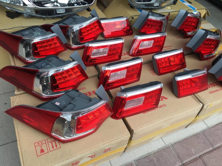 Задние светодиодные фонари Honda Accord 8