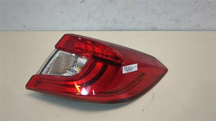 Хонда Аккорд десятый задний фонарь