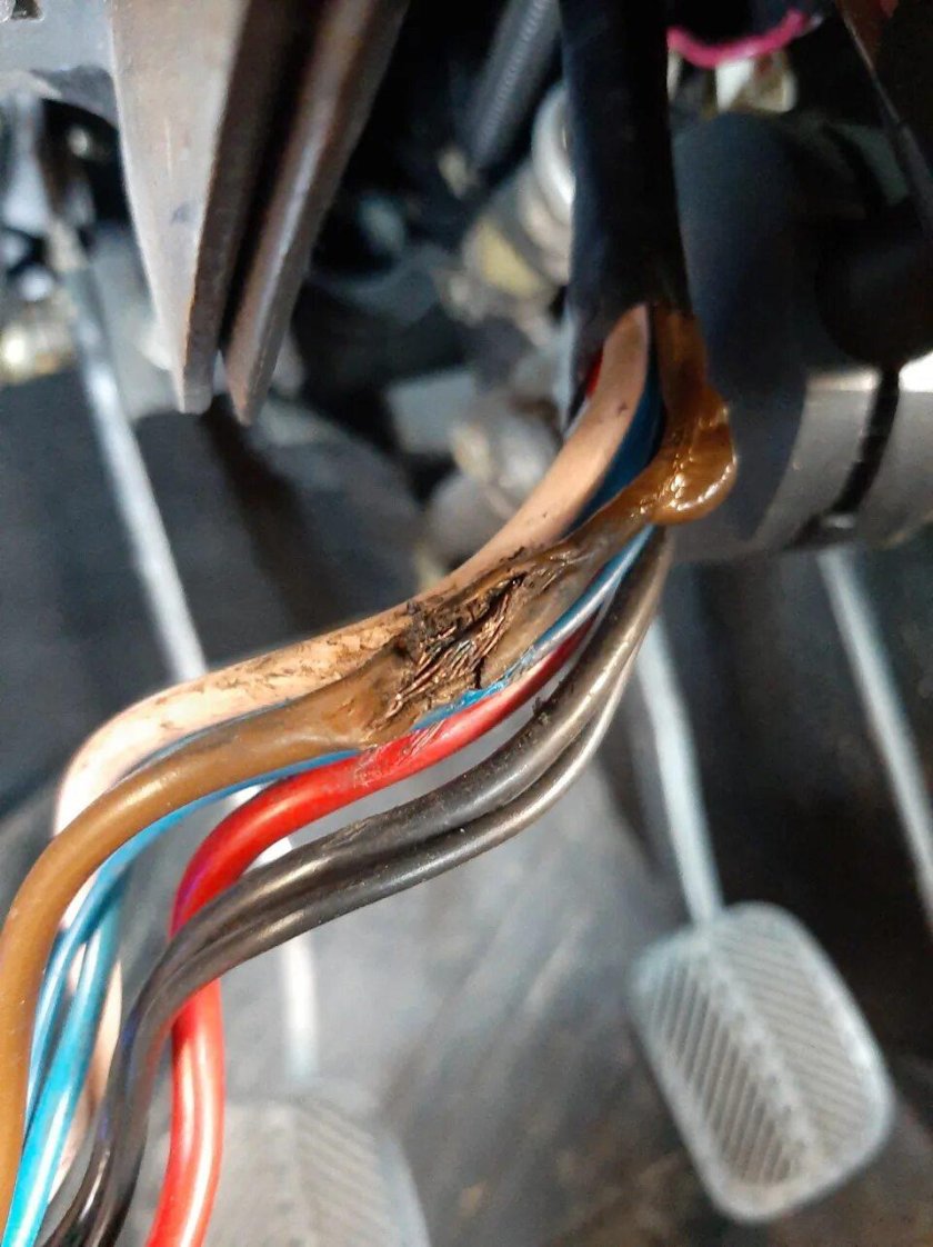 ВАЗ 2114 короткое замыкание