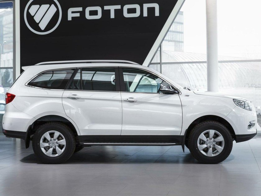 Машина foton Savanna