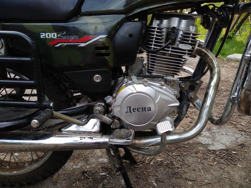 Stels Desna 200 Country