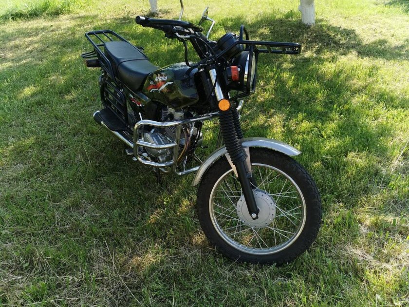 Stels Desna 200 Country