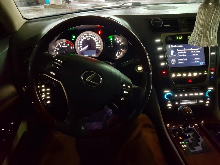 За рулем Лексуса 570