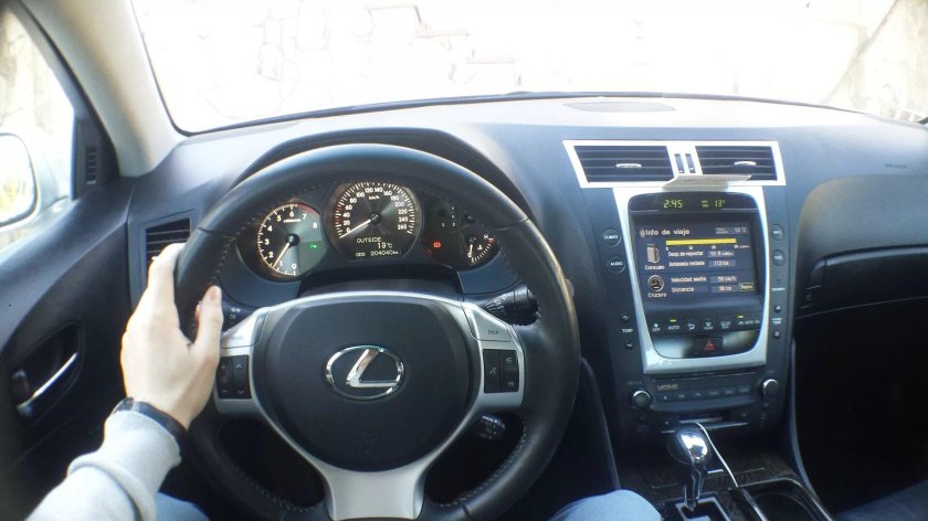За рулем Lexus GS 300