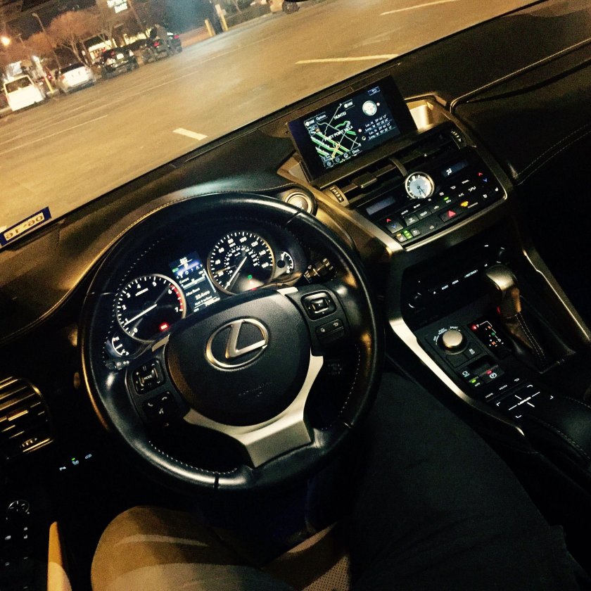 За рулем Лексуса 570