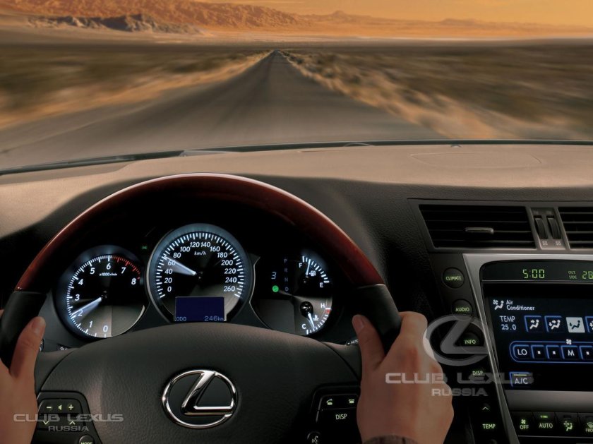 За рулем Lexus LX 570