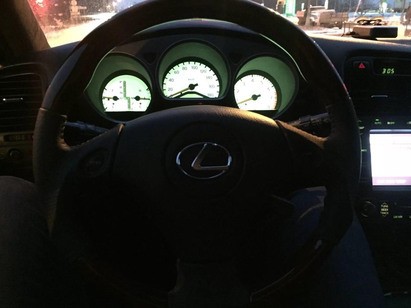 Подсветка кнопок на руле Lexus gs300