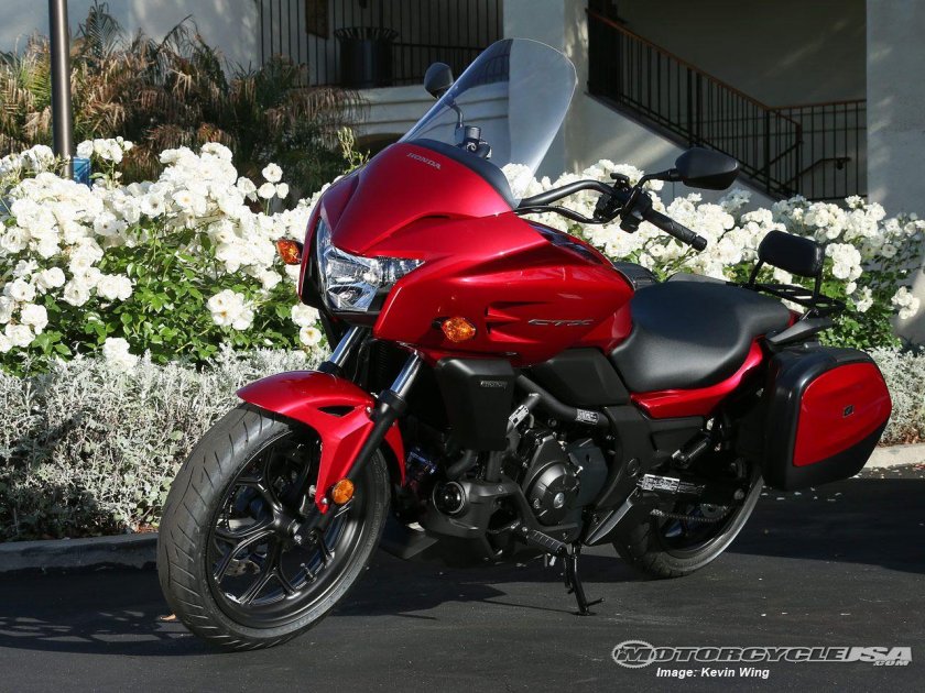 Мотоцикл Хонда ctx700