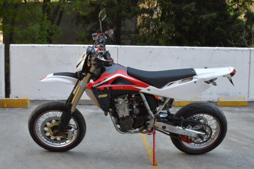 Husqvarna 450 мотард