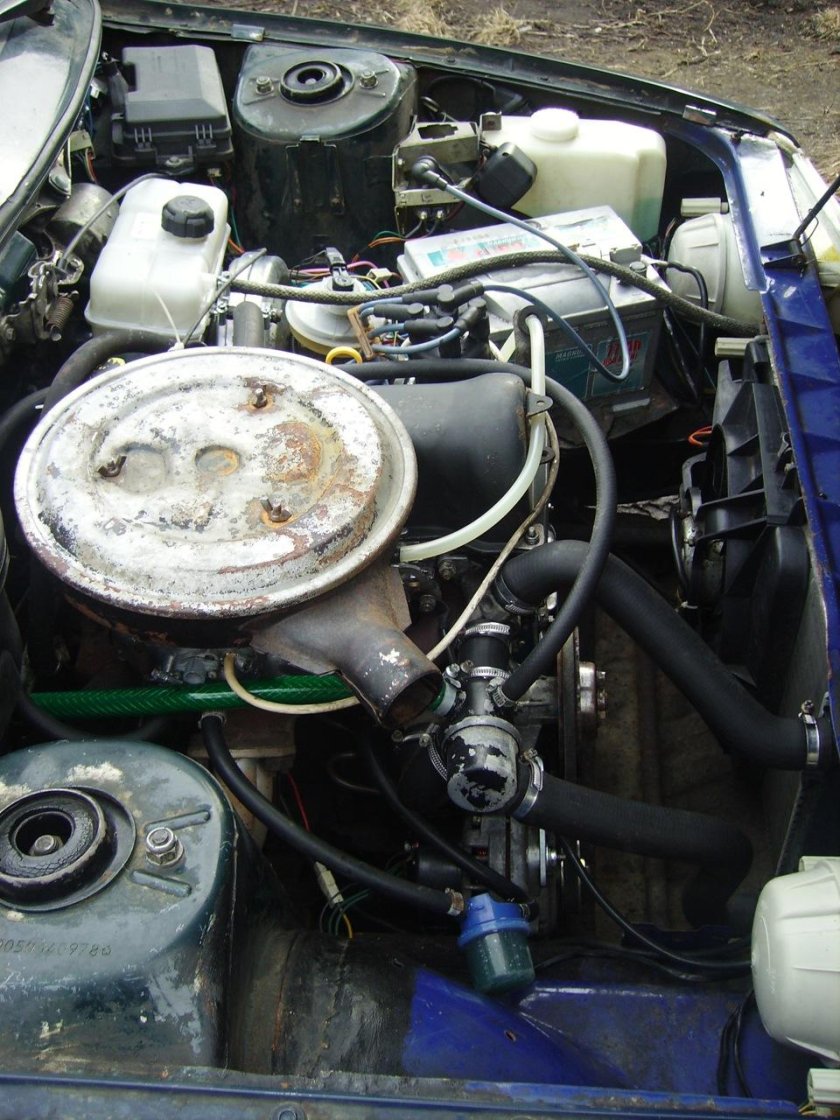 ИЖ 2126 моторный отсек