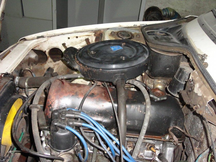 ИЖ 2126 УЗАМ под капотом