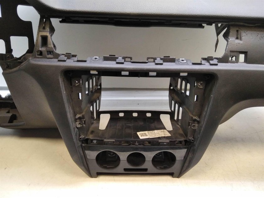 Накладка на консоль USB aux Skoda Rapid nh3