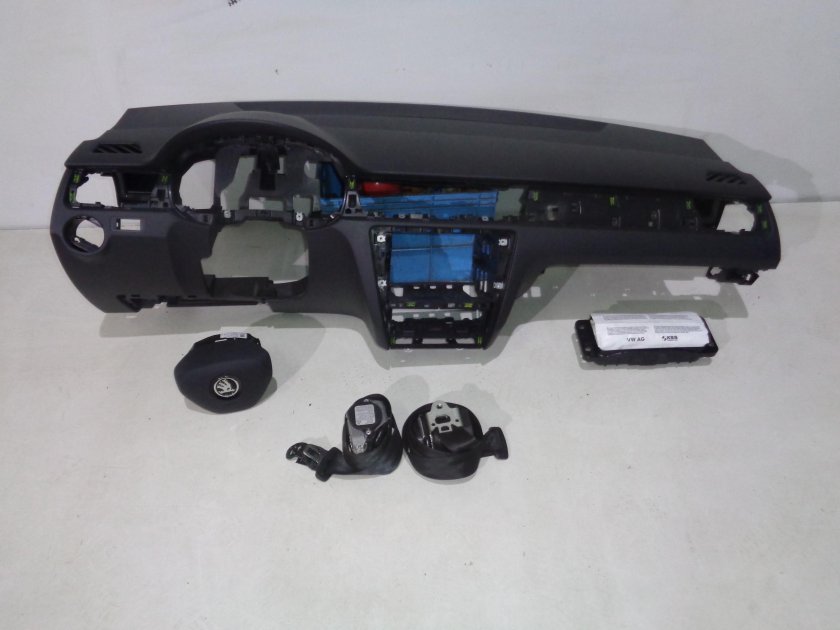 Подушки безопасности Skoda Rapid