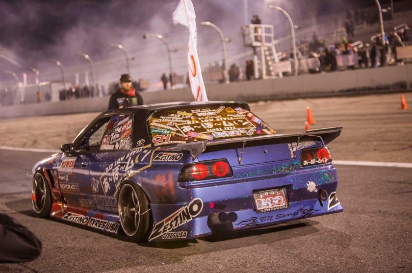Nissan Skyline r32