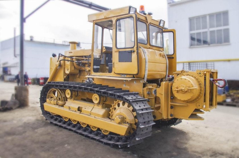 Трактор ЧТЗ 170