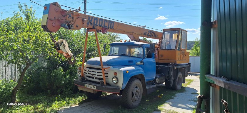 Автокран зил 431412