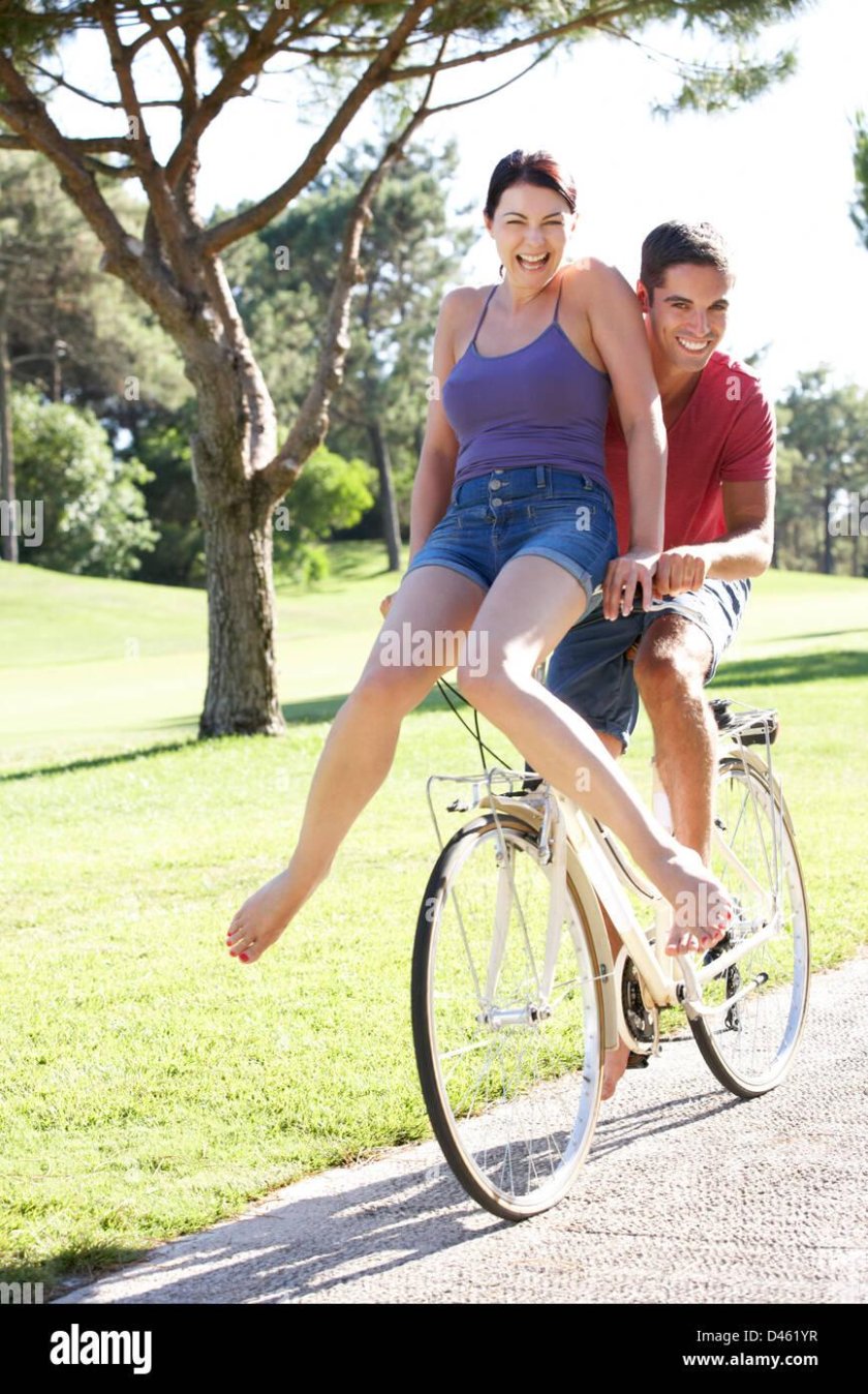 Вдвоем на велосипеде