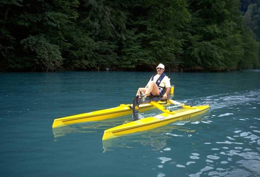 Катамаран апал