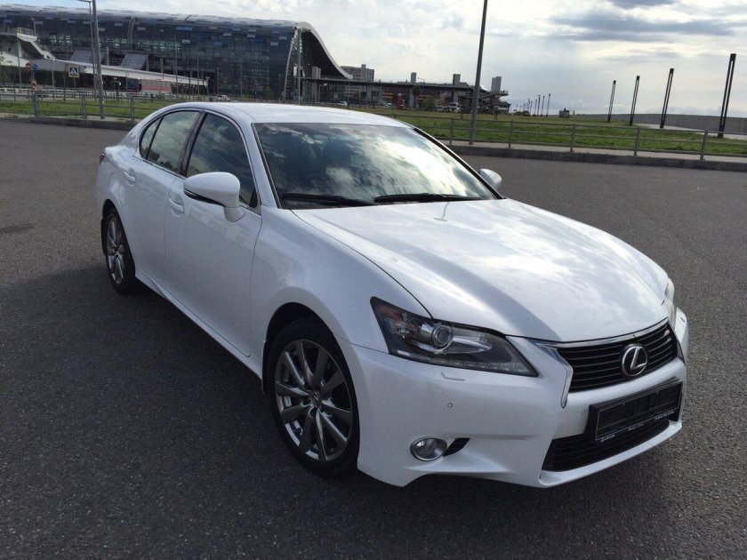 Лексус GS 2015 белый