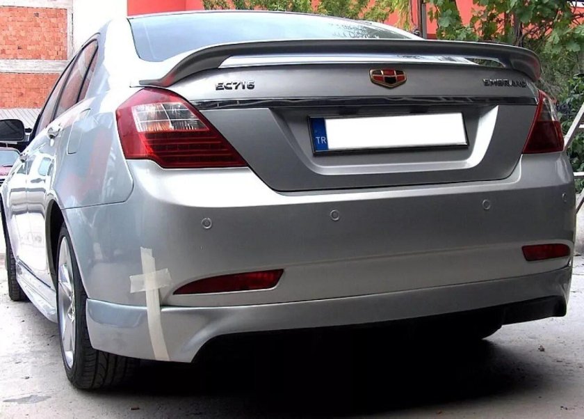 Джили Эмгранд ес7 спойлер