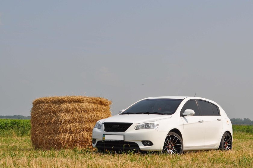 Geely Emgrand ec7 RV