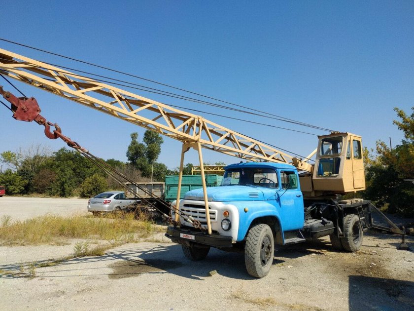 Автокран зил 130 кс 2561