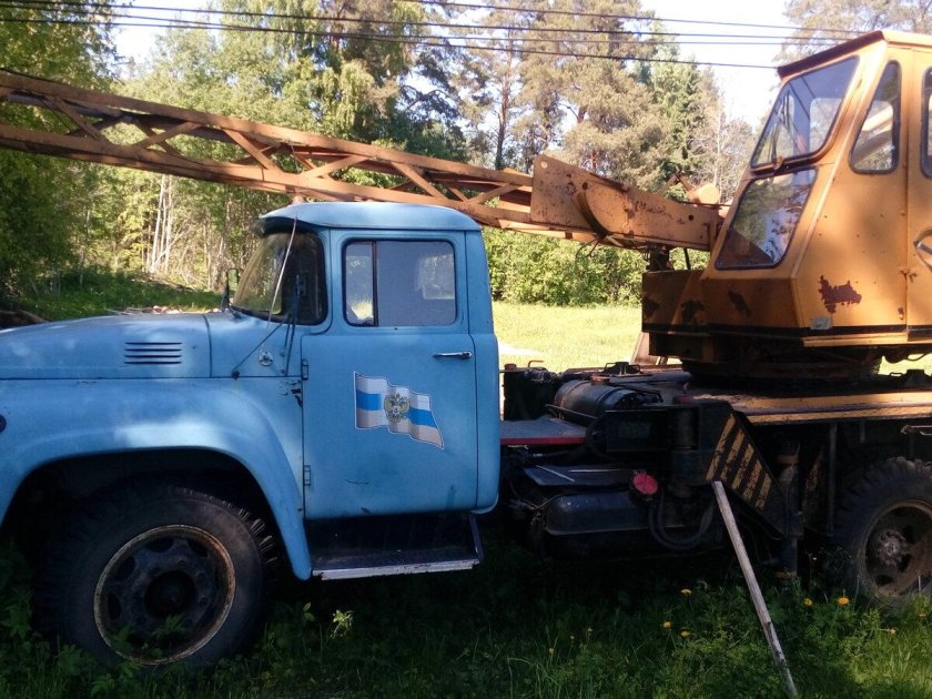 ЗИЛ 130 КС 2561