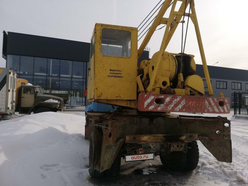Кран ЗИЛ 4333 КС-2561