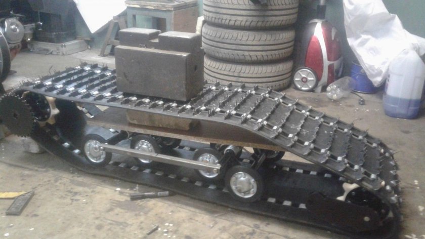 Рама мотобуксировщика гусеница Буран 380