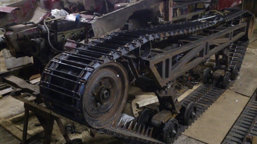 Гусеничный вездеход ВАЕР 1800