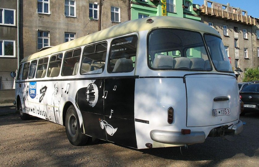 Автобус Jelcz 043