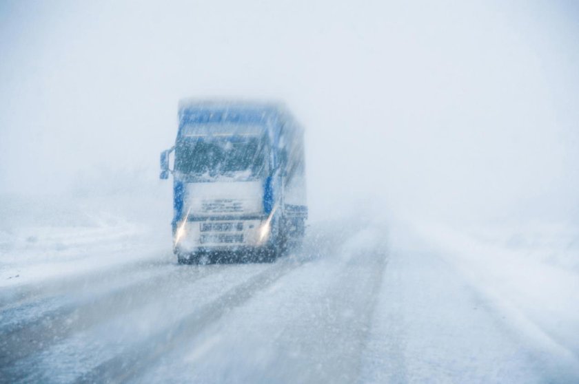 Фуры в Снежном плену