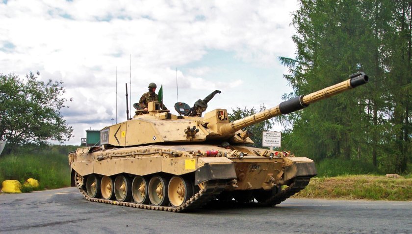 Танк Челленджер 2