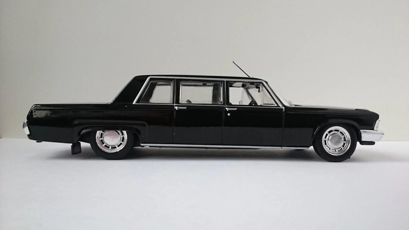 ЗИЛ-114 сбоку