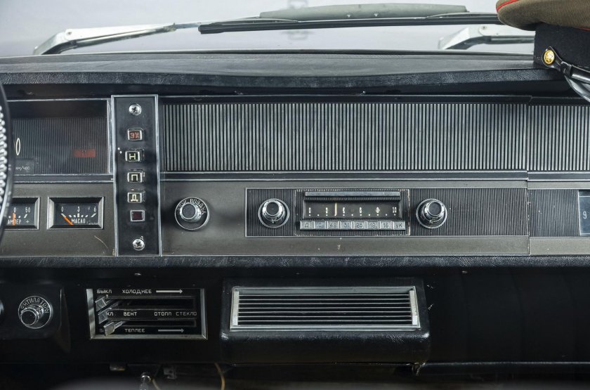 ЗИЛ 114 салон