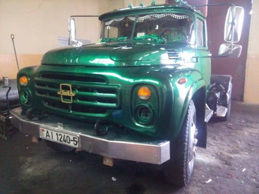 Грузовик ЗИЛ 130 самосвал