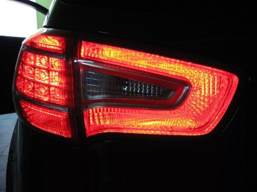 Габаритные огни Kia Sportage 3