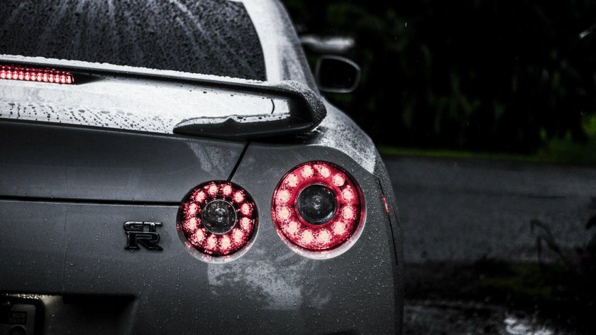 Nissan GTR r35 taillights