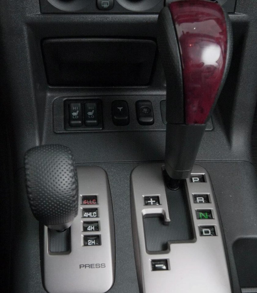 Mitsubishi pajero iii