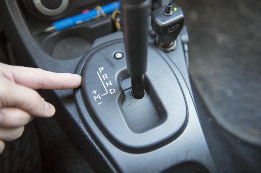 Селектор АКПП Рено Дастер